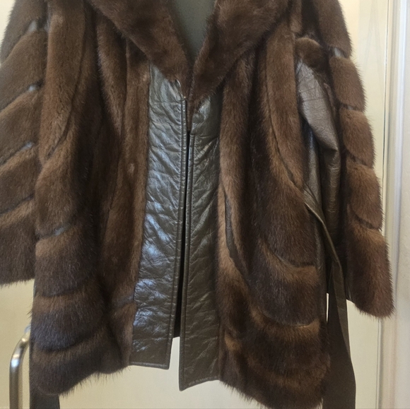Mink Fur and leather Coat - Picture 10 of 11